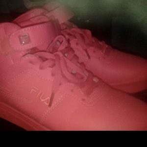 Womens Fila Vulc 13 Sneakers Size 8